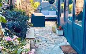 The Dairy - Seaside Couples Escape In Whitstable